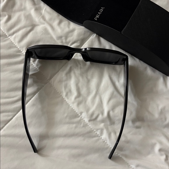 Prada Black Sunglasses - Picture 3 of 4